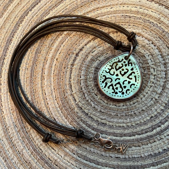 Retired Silpada necklace Carved Abalone shell Original triple brown leather cord - Picture 1 of 3